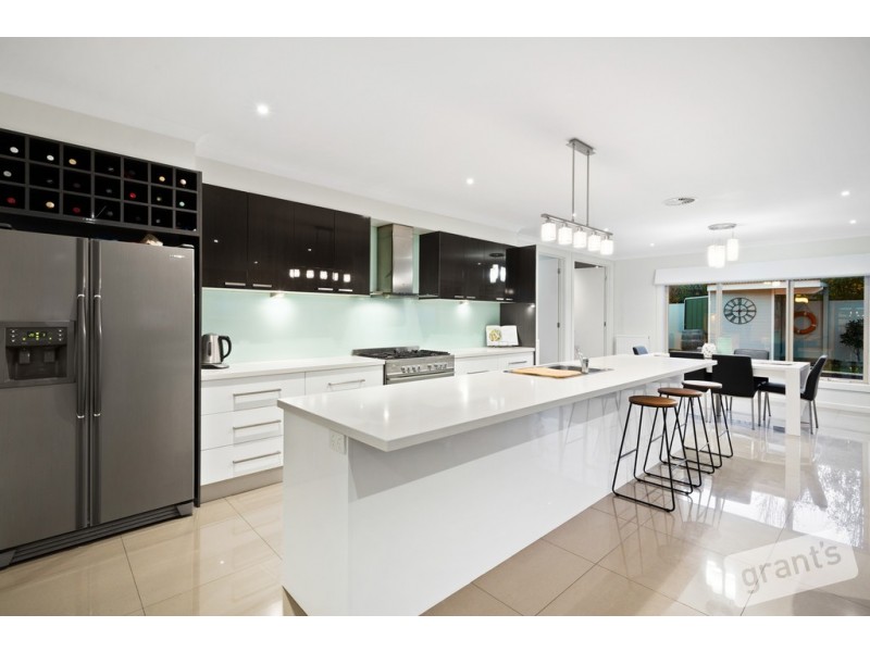 17 Wallagra Court, Narre Warren South VIC 3805