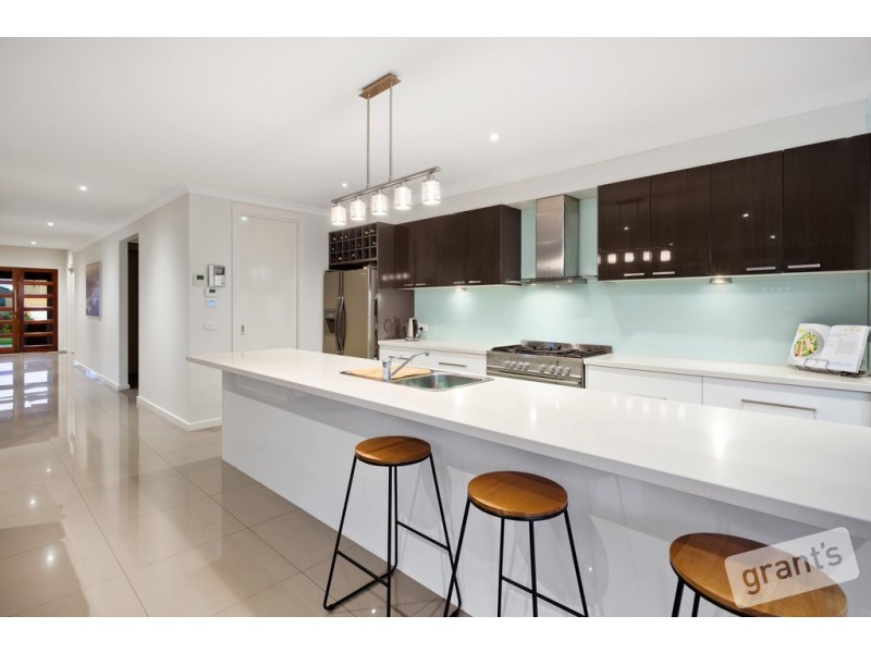 17 Wallagra Court, Narre Warren South VIC 3805