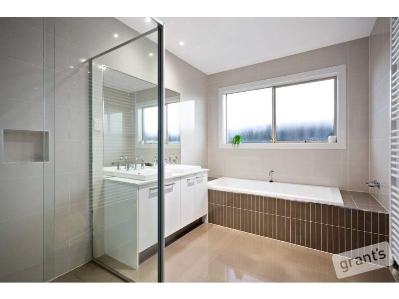 17 Wallagra Court, Narre Warren South VIC 3805