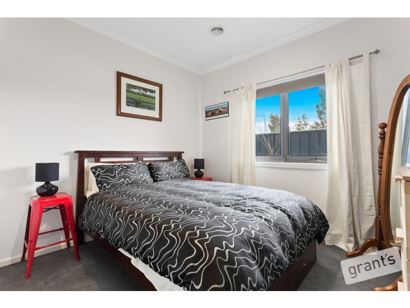 93 The Parkway, Pakenham VIC 3810