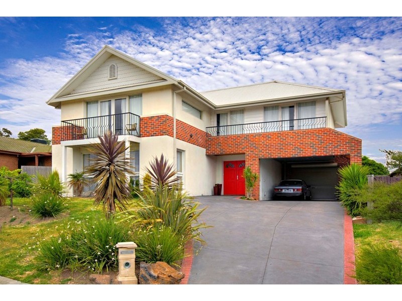 264 James Cook Drive, Endeavour Hills VIC 3802