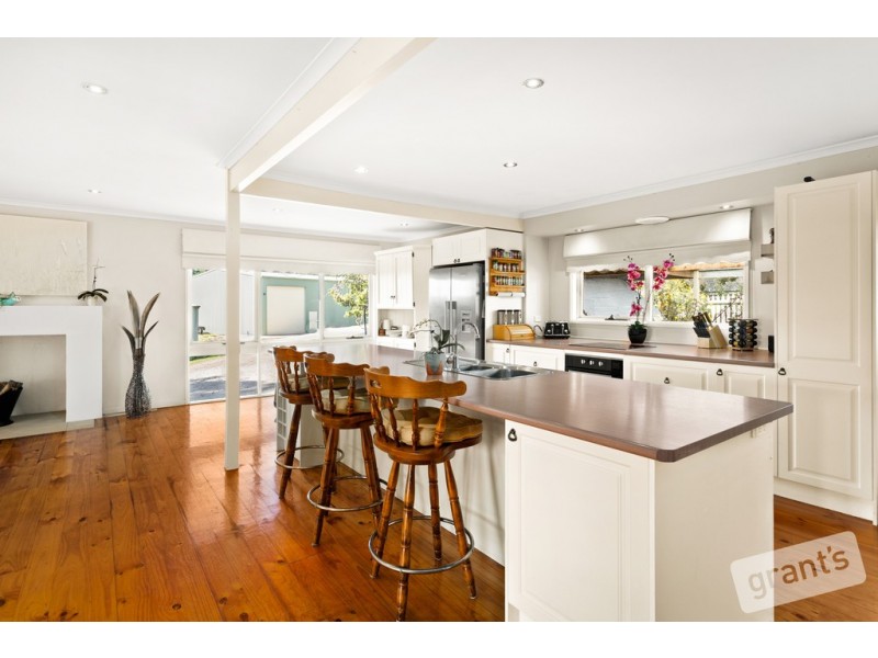 205 Huxtable Road, Pakenham Upper VIC 3810