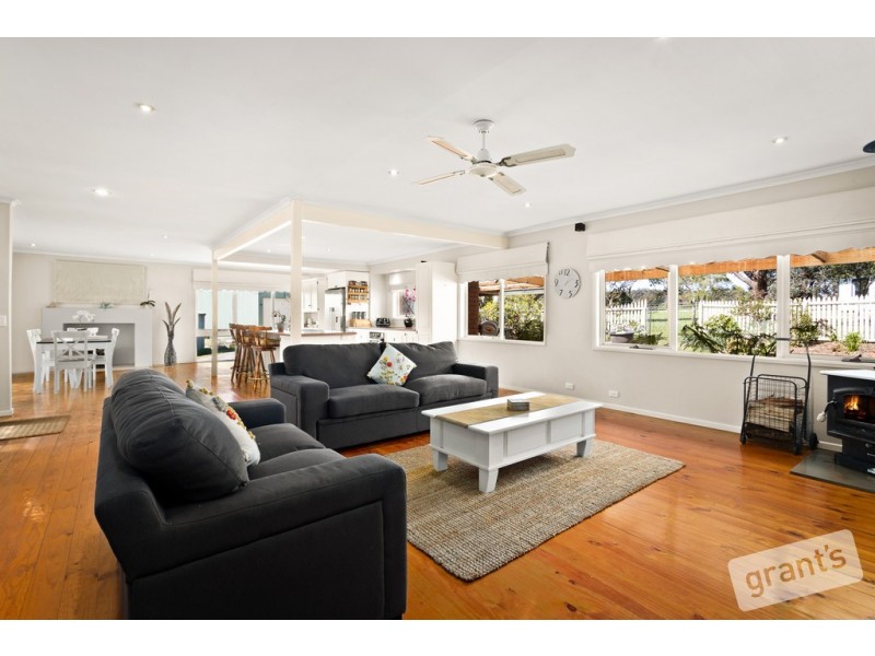 205 Huxtable Road, Pakenham Upper VIC 3810