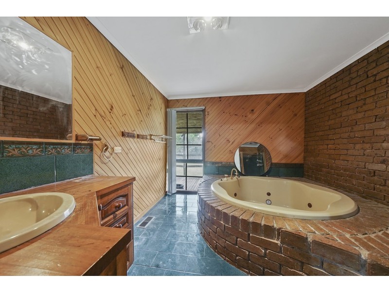 49 Forster Drive, Nyora VIC 3987
