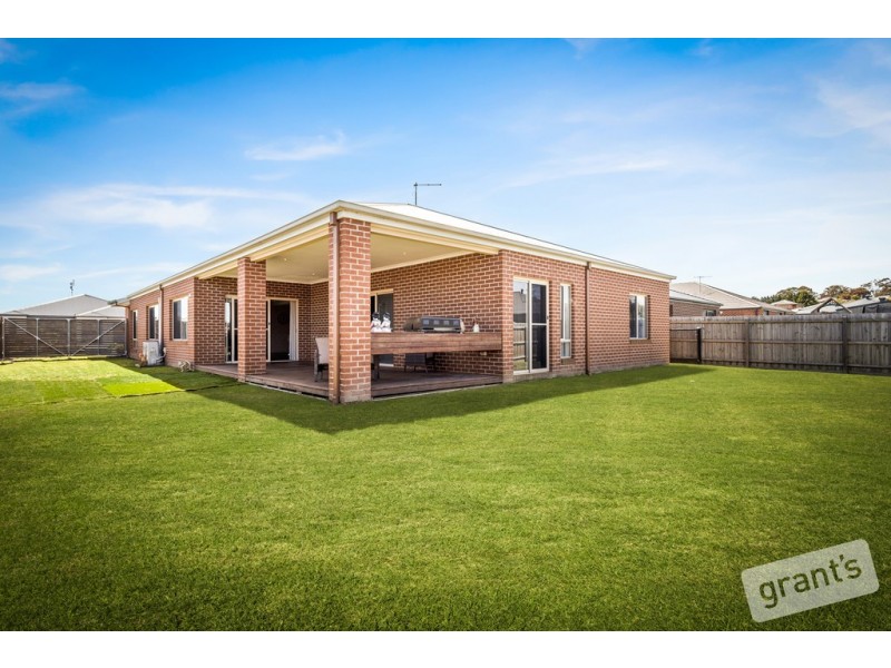 5 Nottingham Avenue, Morwell VIC 3840