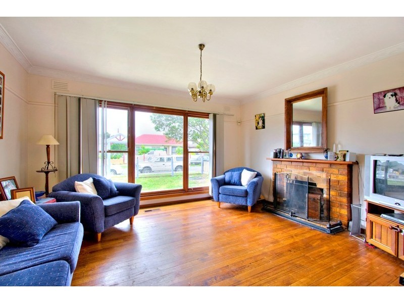 6 Lee Avenue, Springvale VIC 3171
