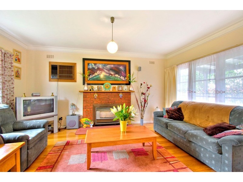 9 Through Road, Noble Park VIC 3174