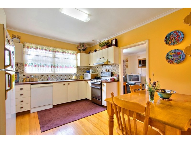 9 Through Road, Noble Park VIC 3174