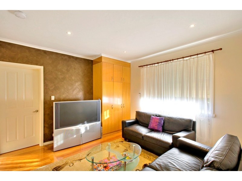 88 Oakwood Avenue, Noble Park North VIC 3174