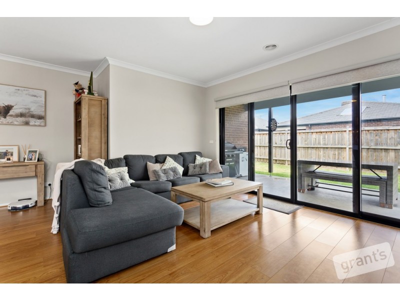 15 Pioneer Way, Officer VIC 3809