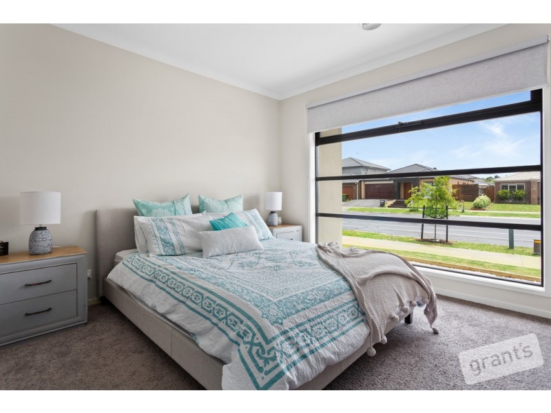 15 Pioneer Way, Officer VIC 3809