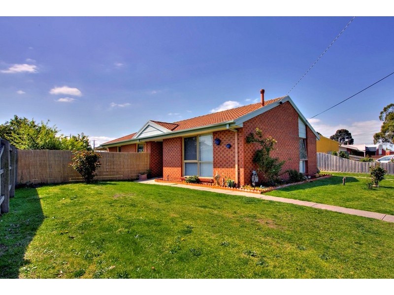 15 Hurlstone Court, Dandenong North VIC 3175