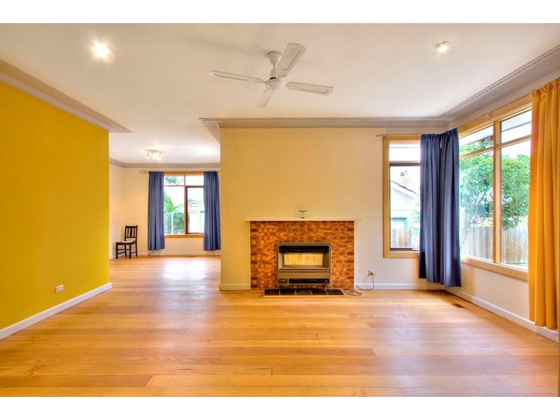8 Barnett Grove, Noble Park VIC 3174