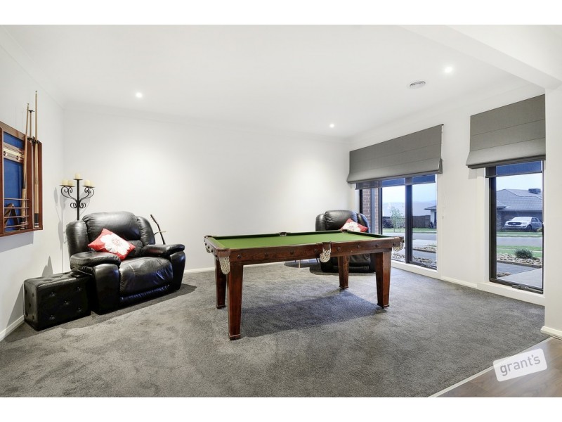 10 Bexley Boulevard, Drouin VIC 3818