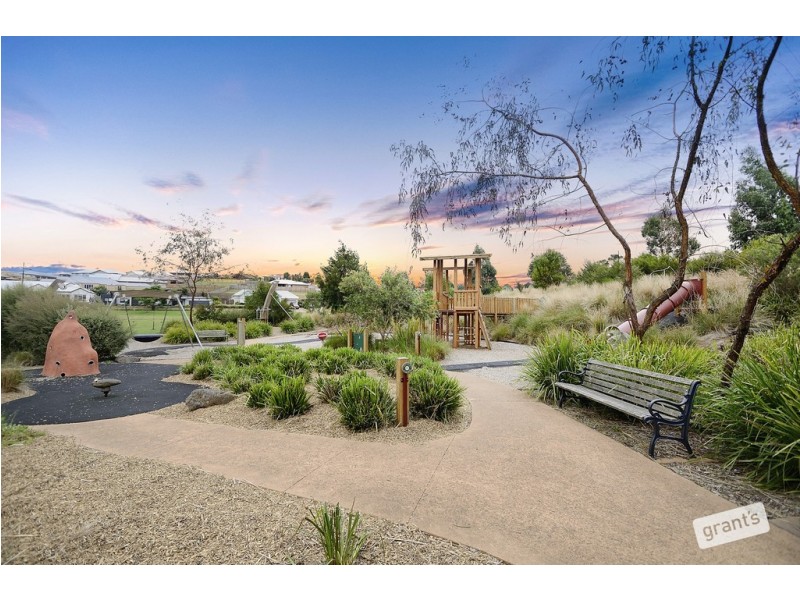 10 Bexley Boulevard, Drouin VIC 3818