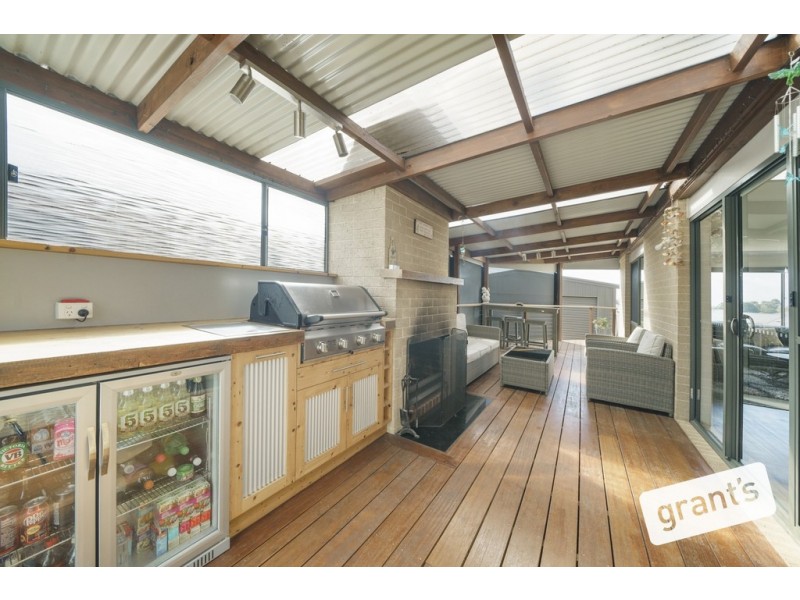 15 Massimo Way, Korumburra VIC 3950