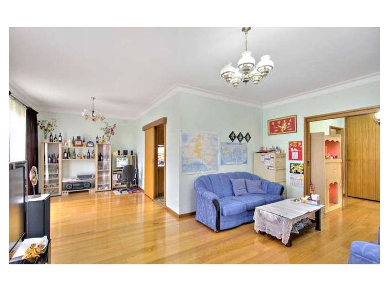 33 Victoria Avenue, Springvale VIC 3171