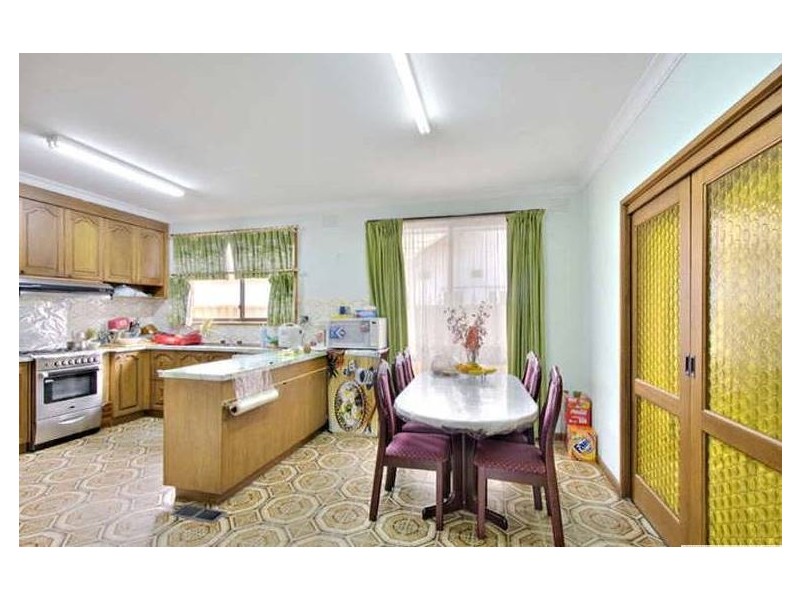 33 Victoria Avenue, Springvale VIC 3171