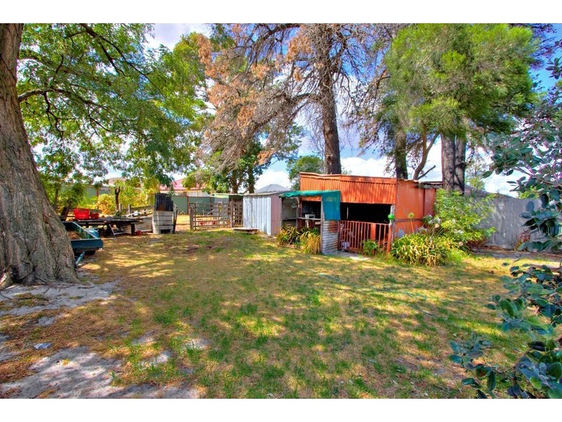 19 Moncur Ave, Springvale VIC 3171