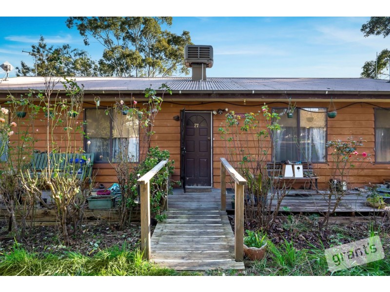 27 Davis Street, Nyora VIC 3987