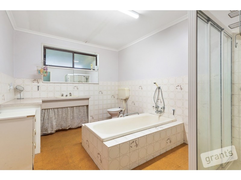 27 Davis Street, Nyora VIC 3987