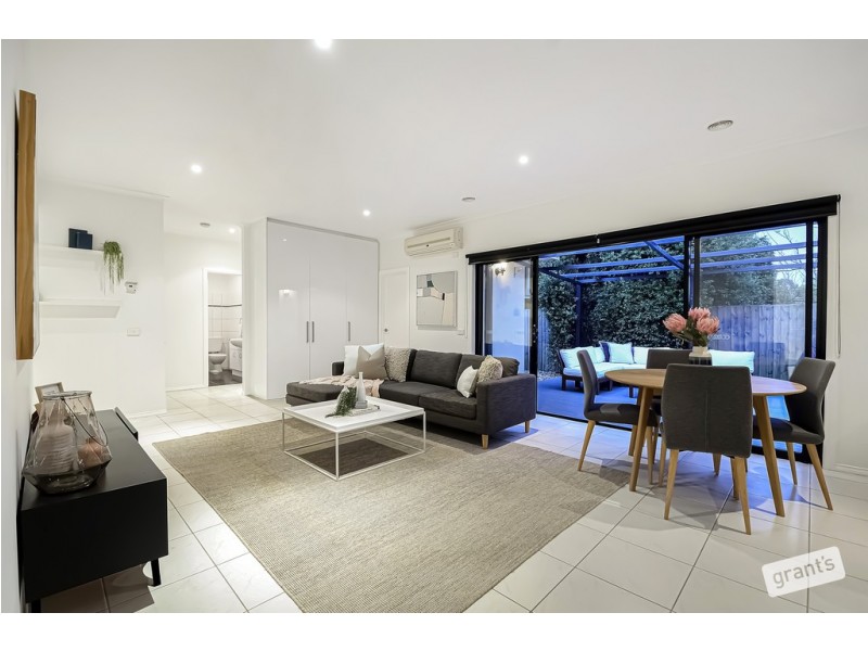 2/143 Lower Dandenong Road, Mentone VIC 3194