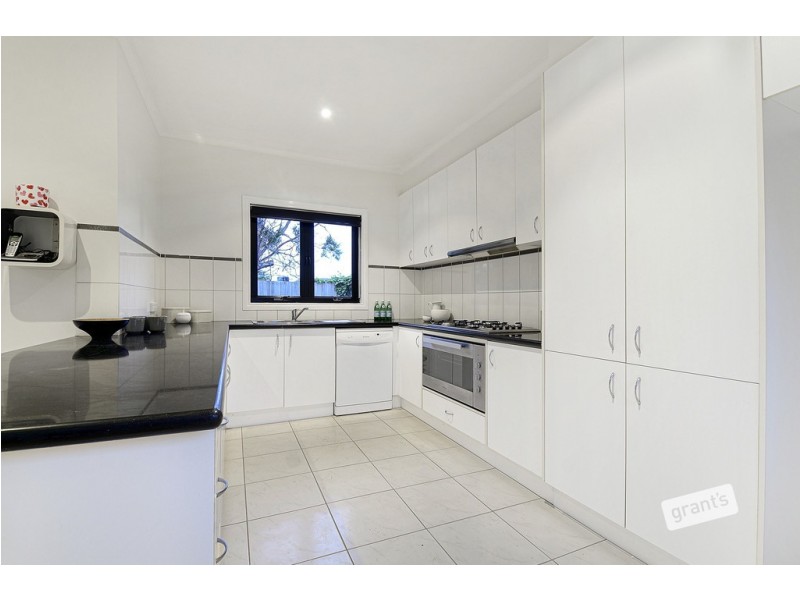 2/143 Lower Dandenong Road, Mentone VIC 3194