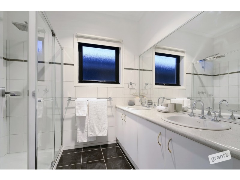 2/143 Lower Dandenong Road, Mentone VIC 3194