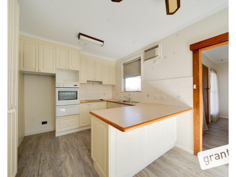 3/27 Henry Street, Koo Wee Rup VIC 3981