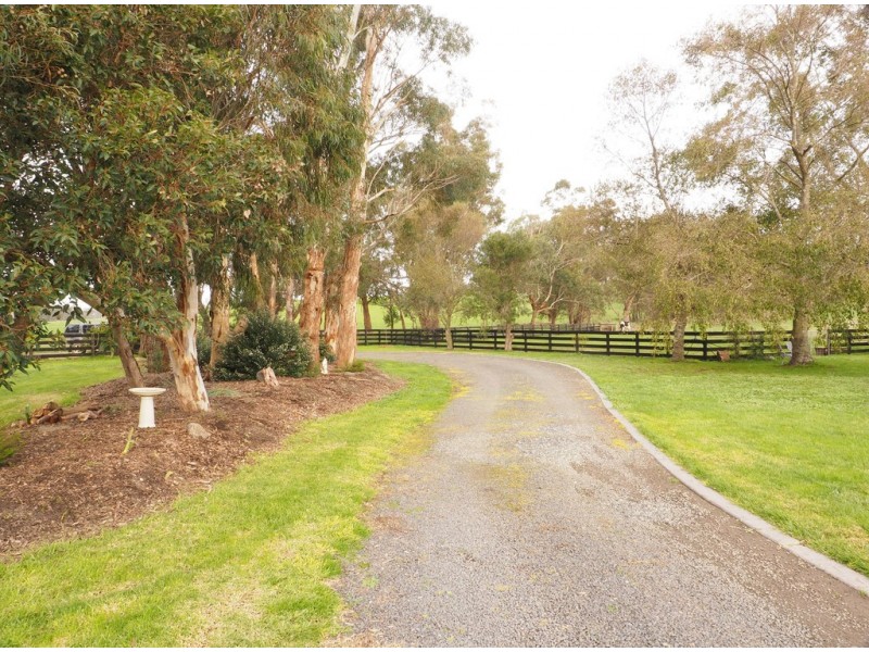 5 Cameron Road, Heath Hill VIC 3981