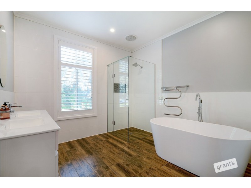 29 Turramurra Road, Maryknoll VIC 3812