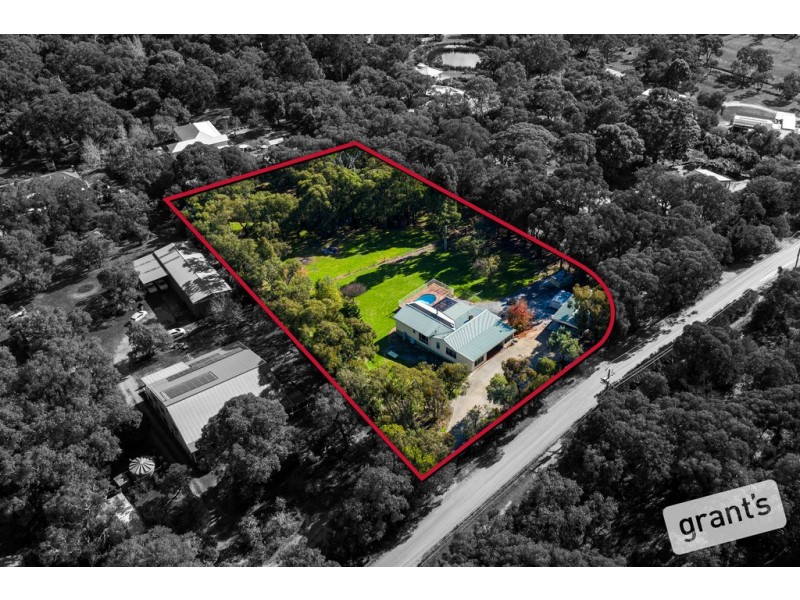 29 Turramurra Road, Maryknoll VIC 3812