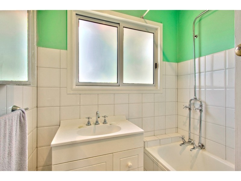 1  Moonah Court, Doveton VIC 3177