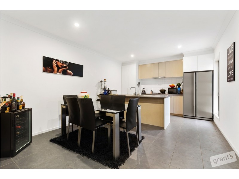 21 Curran Drive, Officer VIC 3809