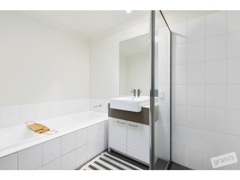 21 Curran Drive, Officer VIC 3809