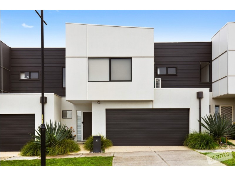 21 Curran Drive, Officer VIC 3809