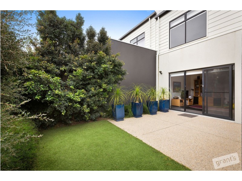 21 Curran Drive, Officer VIC 3809