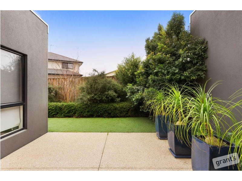 21 Curran Drive, Officer VIC 3809