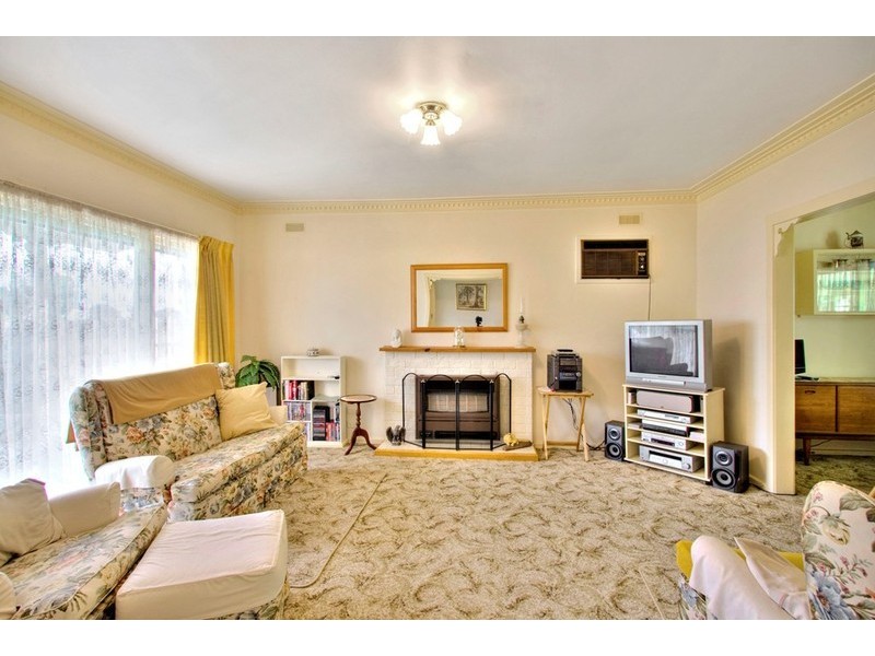 3 Lee Ave, Springvale VIC 3171