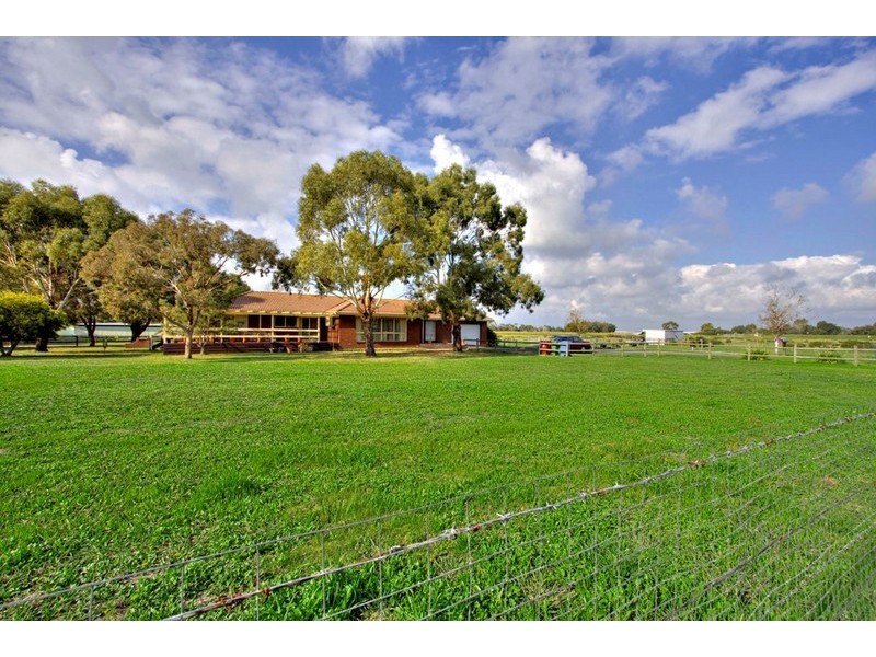 295-321 Perry Road, Keysborough VIC 3173