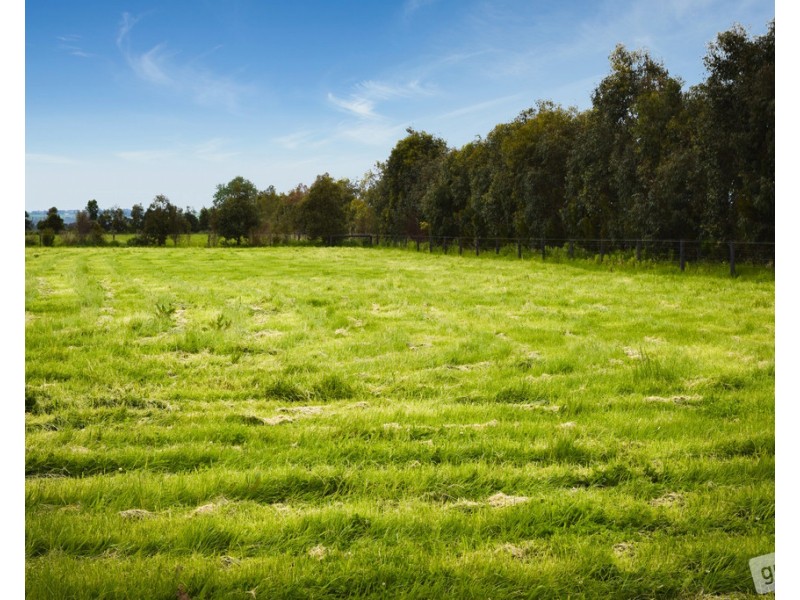 225 Bunyip Modella Road, Bunyip VIC 3815