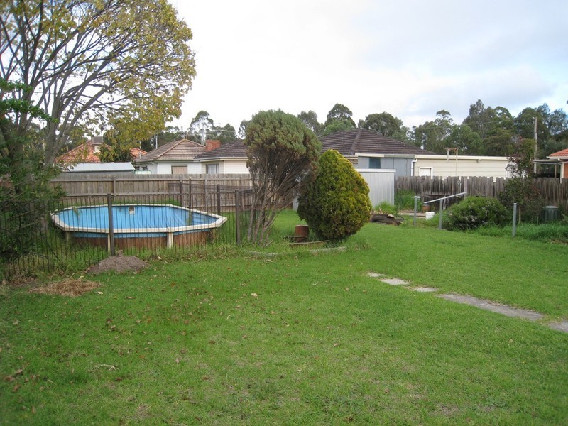 2/8 Lenore Street, Springvale VIC 3171