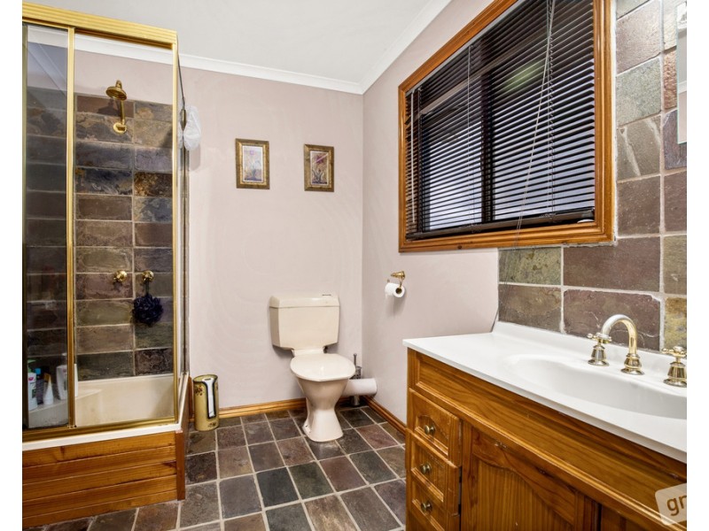 67 Princes Highway, Pakenham VIC 3810