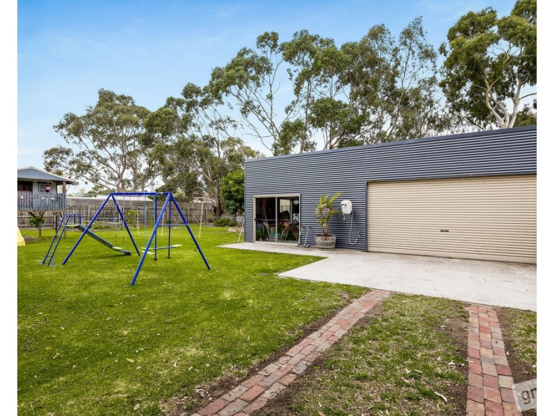 22 Richards Road, Nar Nar Goon VIC 3812
