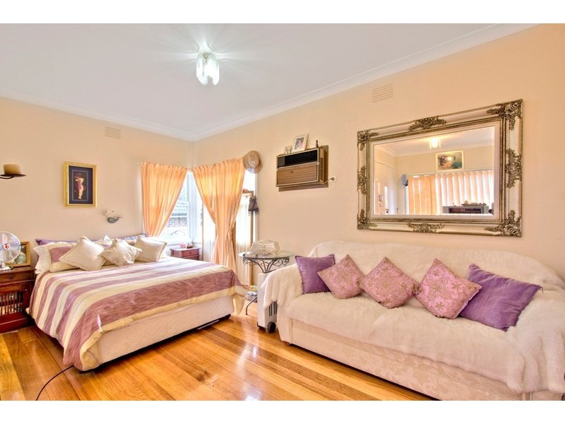 3 Racecourse Road, Noble Park VIC 3174