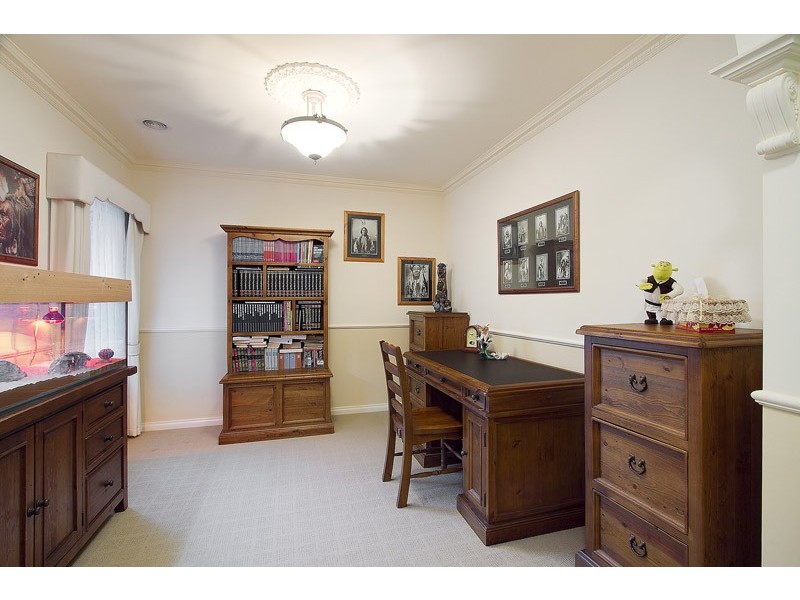 11 Tasman Way, Pakenham VIC 3810