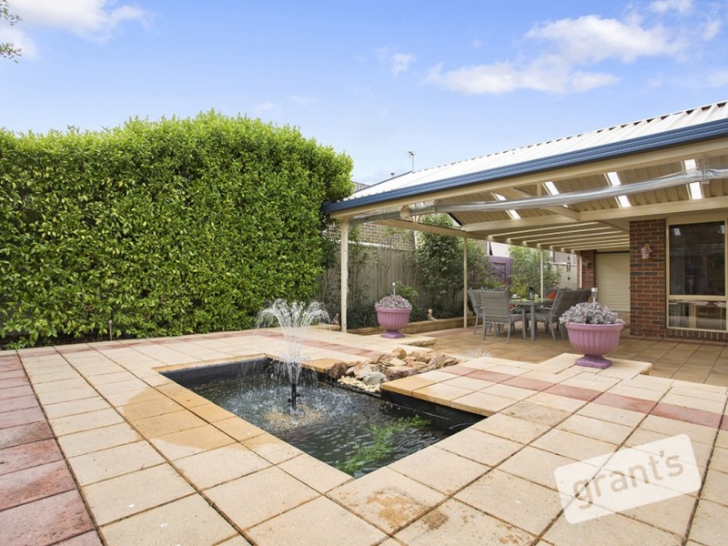 10 Avoca Place, Pakenham VIC 3810