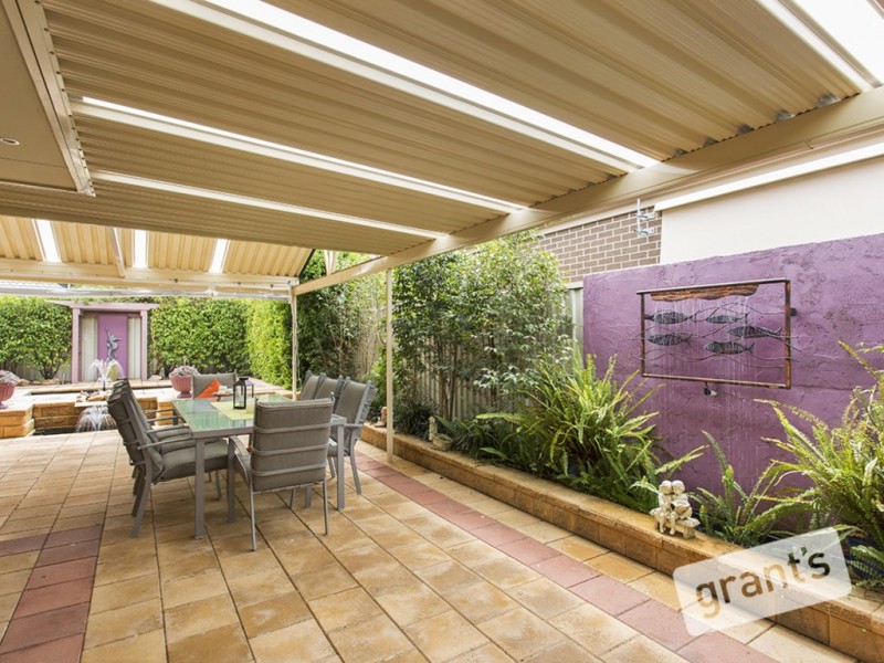 10 Avoca Place, Pakenham VIC 3810