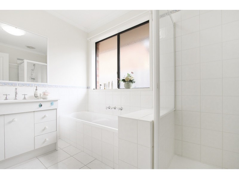 10 Wisteria Court, Pakenham VIC 3810