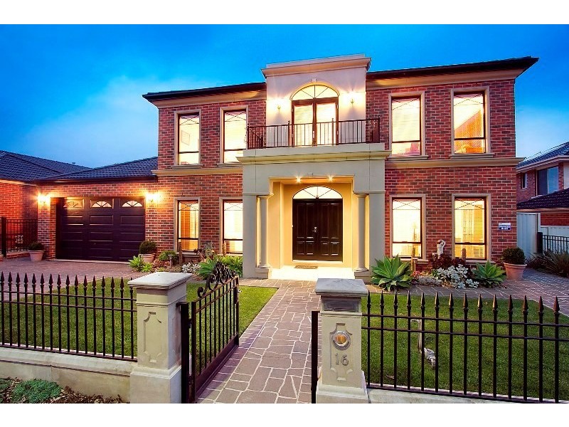 16 Arbour Rise, Pakenham VIC 3810